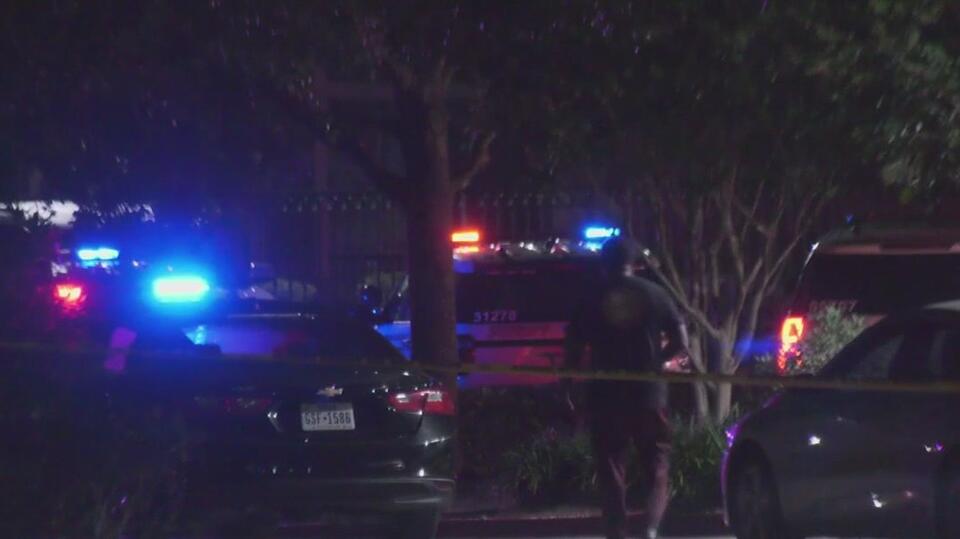 3 teens shot, 1 dead after shooting at Harris County apartment pool ...
