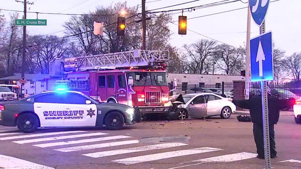 Man injured after South Memphis crash involving MFD fire truck, police ...