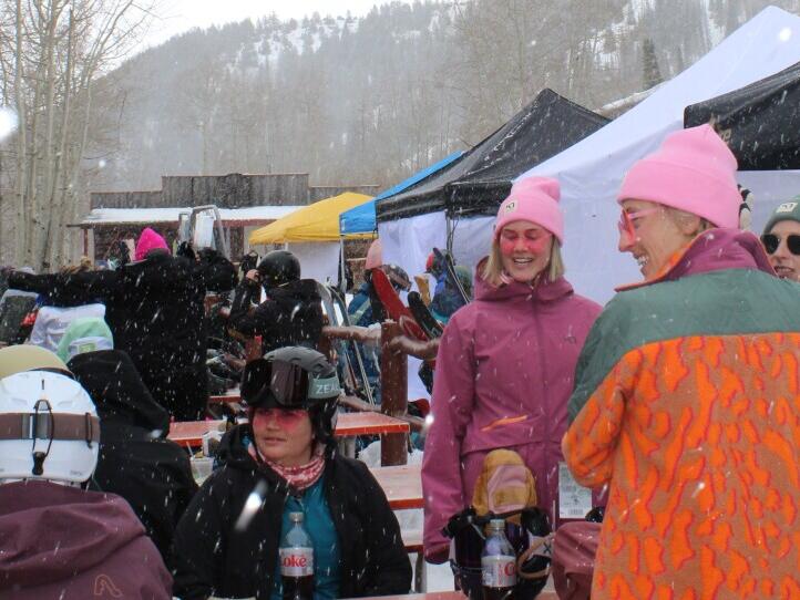 Glenwood Springs hosts Boot Tan Fest — all-female ski and snowboard