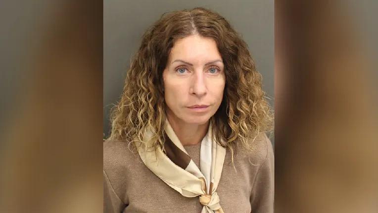 Florida mom arrested for leaving 4 kids home alone during 6-day Las ...