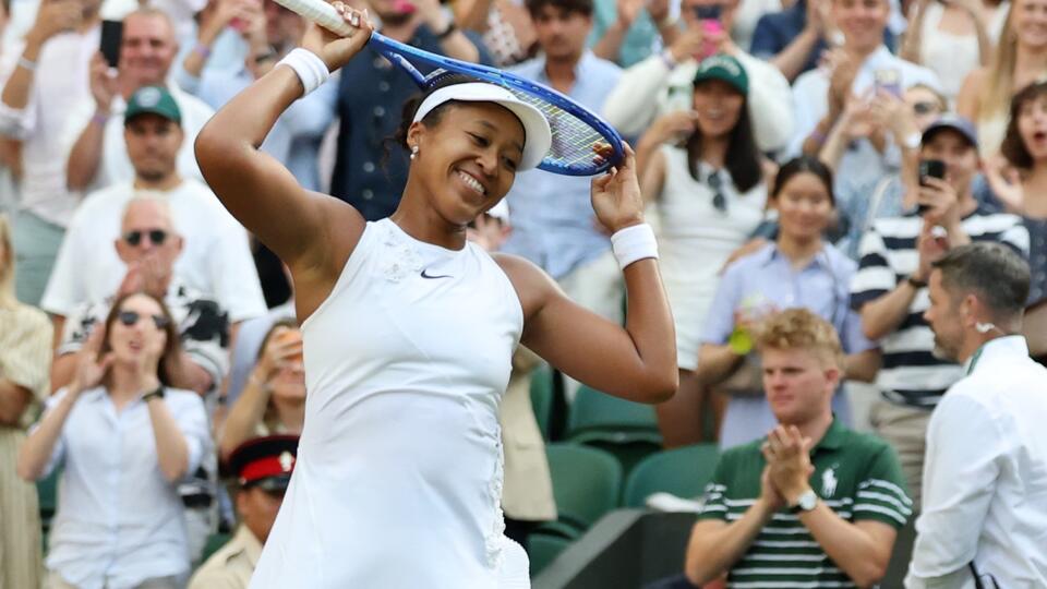 Naomi Osaka’s Mother Tamaki Steals The Show At Wimbledon With Her Funky Outfit & Cooked Japanese Meals Revelation