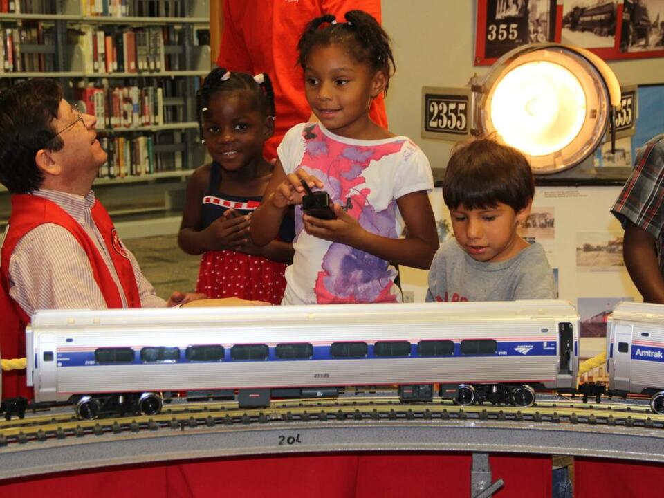 Model Trains Roll Into Red Mountain Library