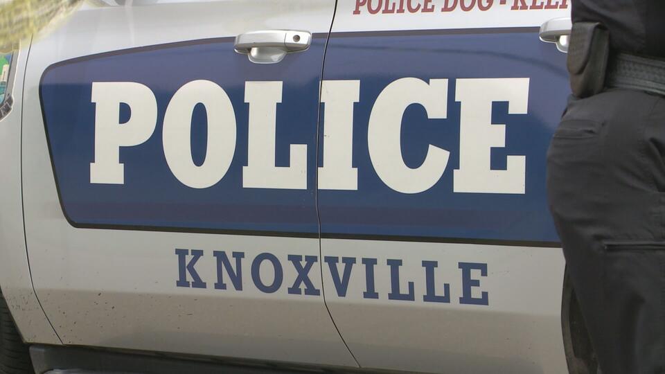 KPD: Convicted felon arrested for aggravated robbery in Fort Sanders ...
