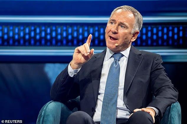 NYC mayor blasted for filming threatening video outside billionaire's ...