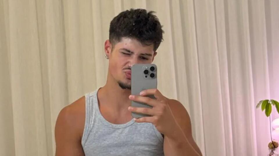 OnlyFans Star Noah Segsy Dead at 22 After Mysterious Pool Drowning in ...