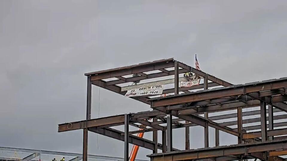 Gilbane-Turner JV tops out $1.7B New York health lab - NewsBreak