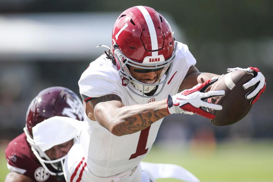Alabama star WR Ryan Coleman-Williams leaves game with apparent left ...