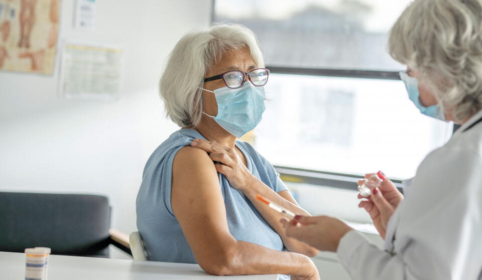 cdc-recommends-updated-covid-19-vaccine-for-fall-winter-virus-season