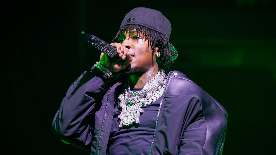 Video Shows Police Escorting NBA Youngboy to Avoid Mob of Fans After New Orleans Concert - NewsBreak