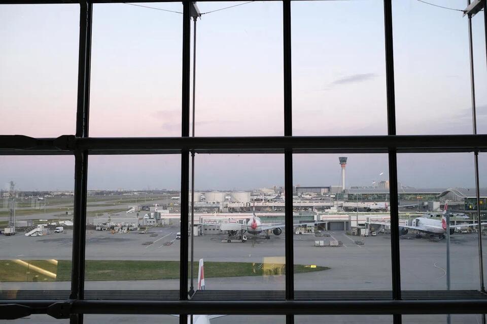 Over 300 Flights Canceled And Delayed Across Europe’s Major Airports ...