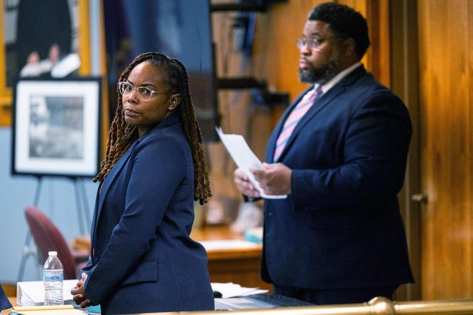 Former assistant principal on trial after teacher shot by 6-year-old ...