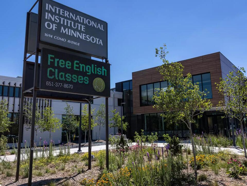 'I've never seen this:' Immigrant advocates report new federal effort ...