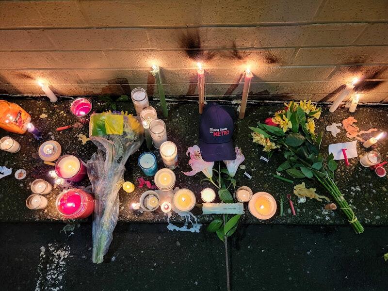 Man charged with murder, assault in fatal stabbing of Seattle bus ...