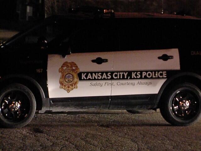 Motorcycle driver killed in 2-vehicle crash in Kansas City, Kansas