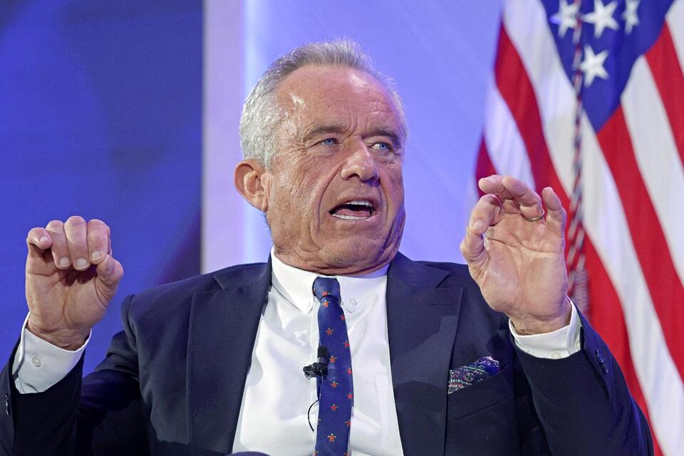 Robert F. Kennedy Jr. announces U.S. departure from the World Health Organisation and calls it ‘independence’ - NewsBreak