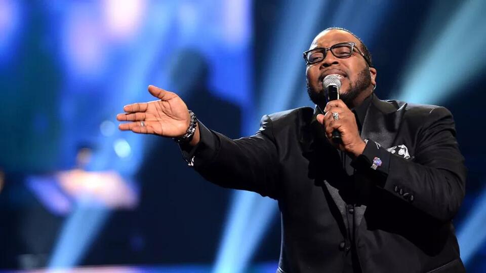 Marvin Sapp Slammed For Closing Church Doors To Hit 40 000 Offering