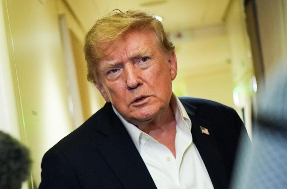 'Don't kill the Golden Goose': Trump says AI warnings 'HOAX,' AI ...