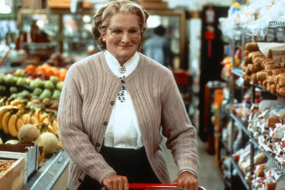 Man Dresses as His Dead Mother in Mrs. DoubtfireStyle Scheme to
