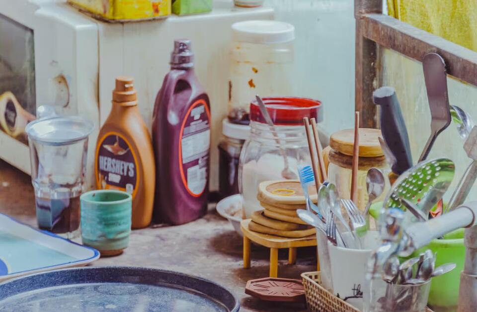 Oncologists reveal the kitchen items to avoid to cut down on ...