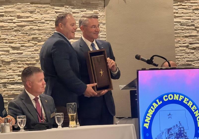 Retired Bismarck police chief receives Lone Eagle Award at North Dakota ...