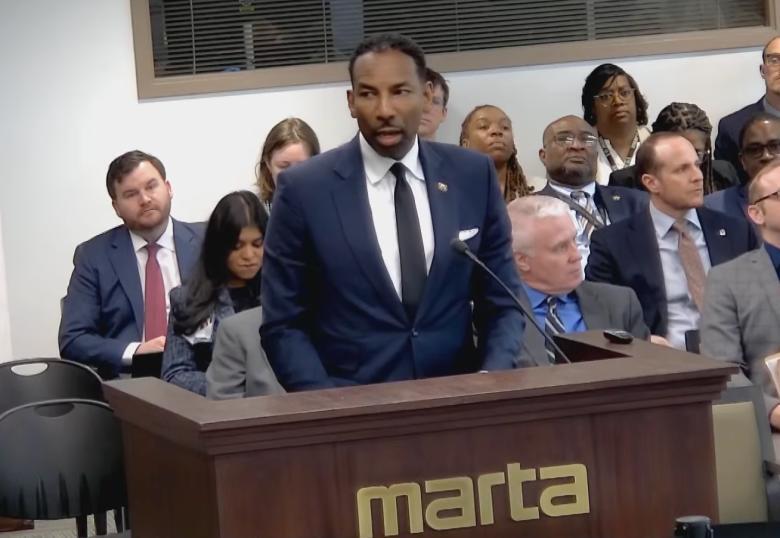 Dickens rejects new MARTA audit findings, pulls support of streetcar ...