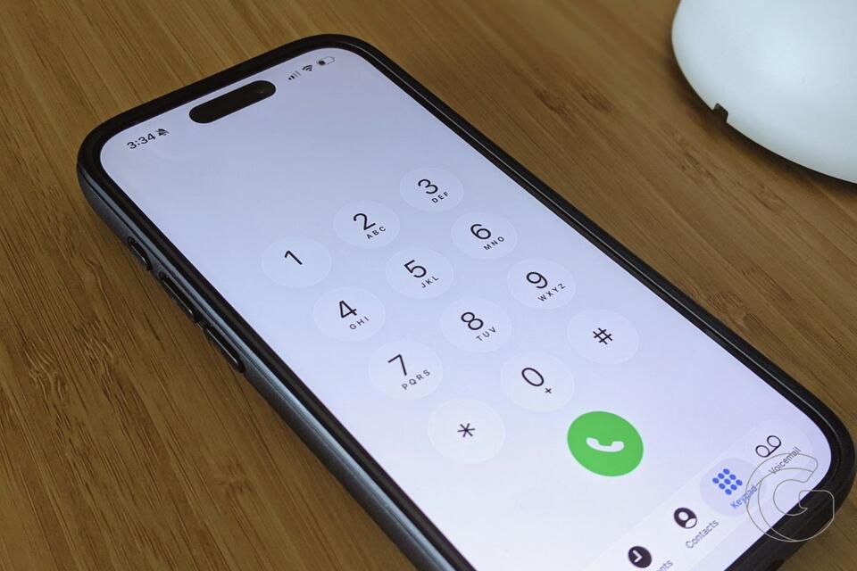 iOS 27’s New Calling Feature Solves a Frustrating Problem Almost ...