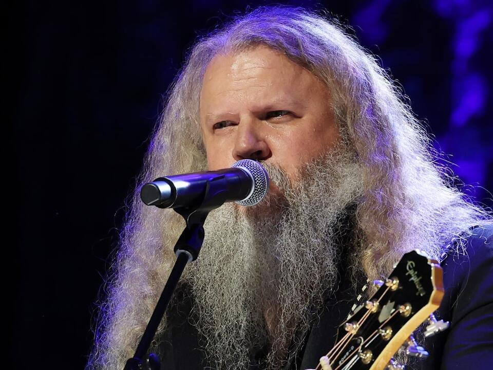 Jamey Johnson Captures the Spirit of Memorial Day with Emotional New