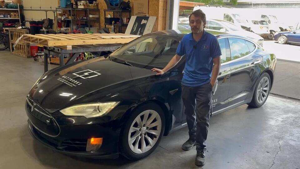 Tesla Model S With 470,000 Miles Gets a Massive Battery Upgrade, But ...