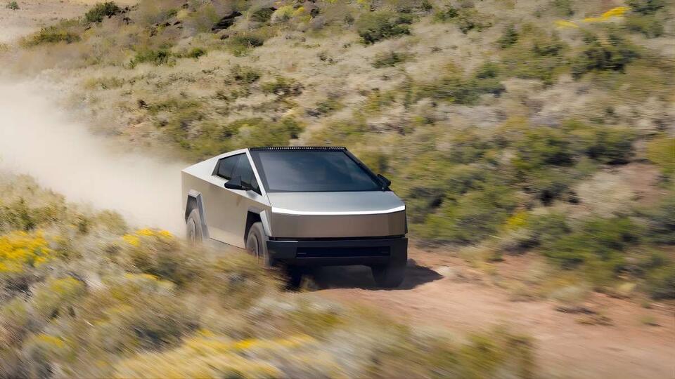 Tesla Cybertruck Owner Says Constant Harassment and Quality Issues Have Forced Her to Sell Her Truck. She States, “It Would’ve Been Better For Women If Tesla Made a Conventional Truck”