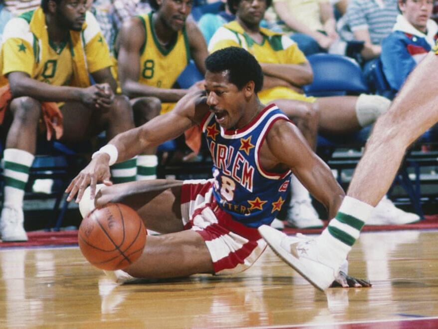 Larry ‘Gator’ Rivers, Longtime Harlem Globetrotter, Dies at 73