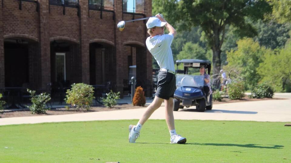 Three Crusaders Earn Top 10 Finishes at Two Tournaments - NewsBreak