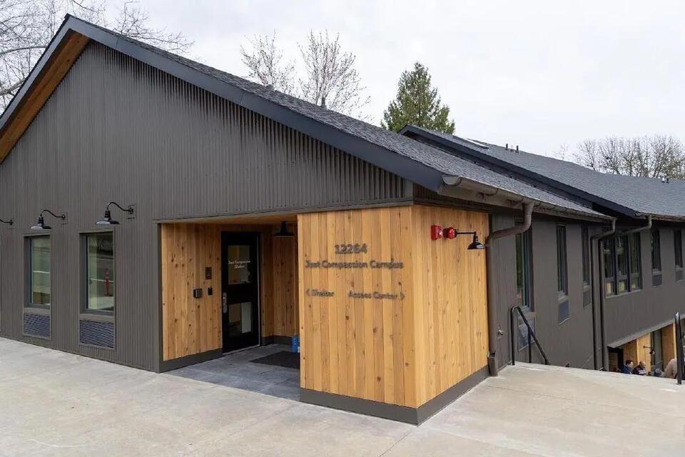 Washington County opens cooling shelters due to heat, smoke