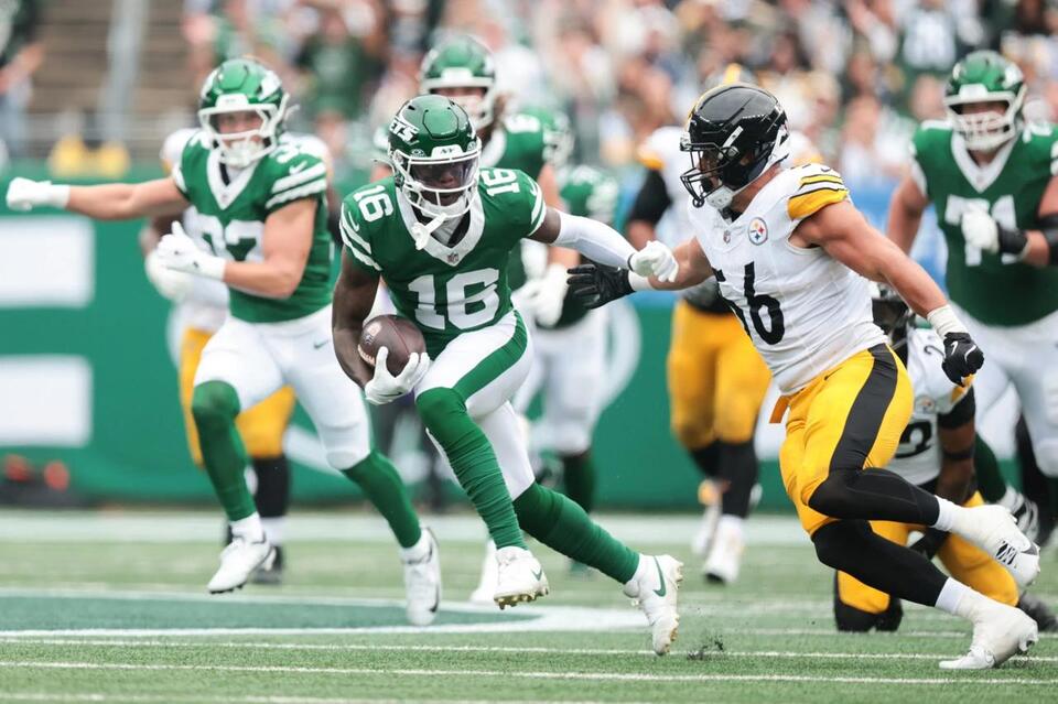 ‘Typical Jets Moment’ — NFL Fans React After Video of Person ...