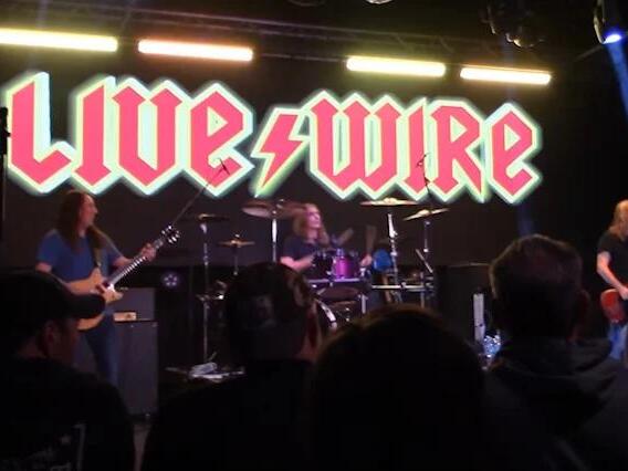 Watch: JUDAS PRIEST's SCOTT TRAVIS Plays Full Set Of AC/DC Covers With ...