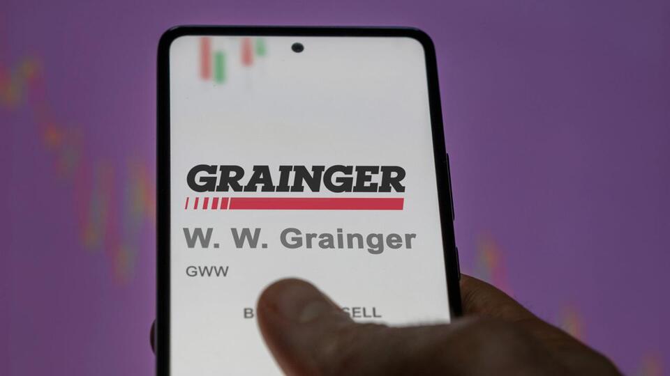 Grainger Embeds AI Across Warehouse Operations, Customer Service and ...