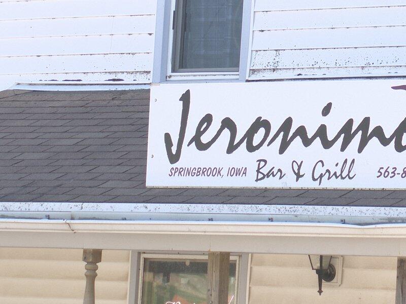 Jeronimo’s Bar & Grill in Springbrook a finalist in ‘Iowa’s Best Burger