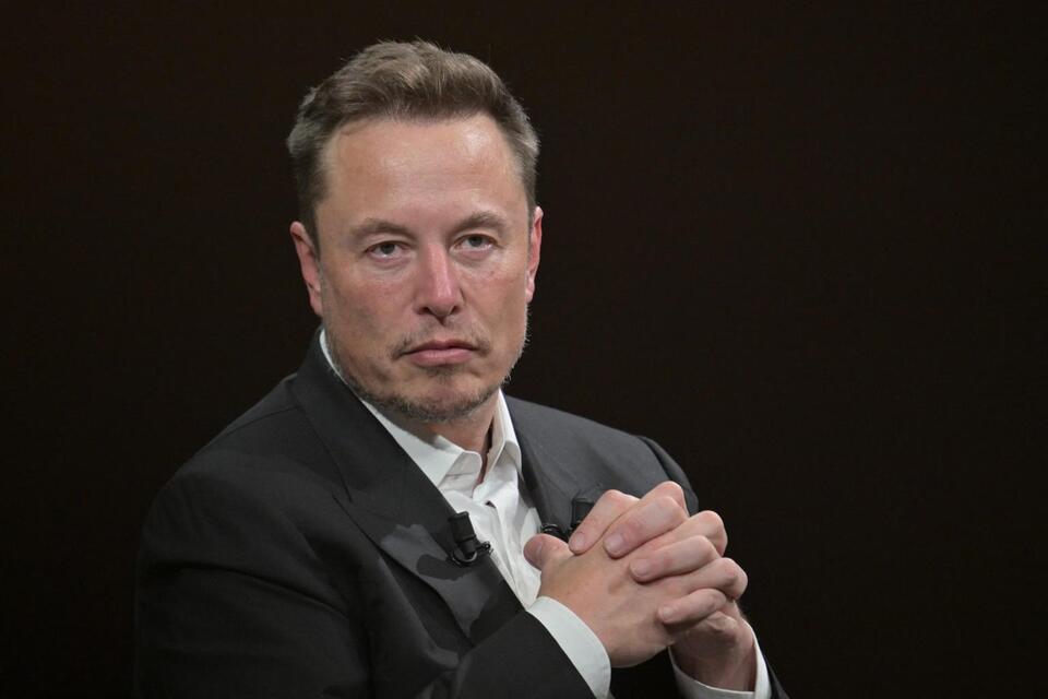 SpaceX joins major stock index weeks after IPO launch