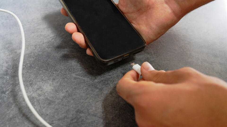 Why Do Phones Still Use Battery When Powered Off? - NewsBreak