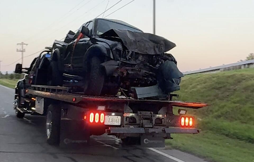 Driver charged with DUI after crashing head-on into tree on Hwy. 115