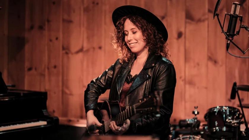 Southern Oregon songwriter Aliza Hava shares the stories behind ‘Into ...