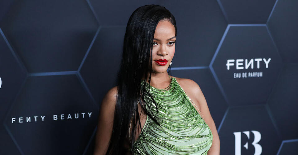 Rihanna Wraps Her Baby Bump in Colorful Sequins on the Red Carpet – NewsBreak