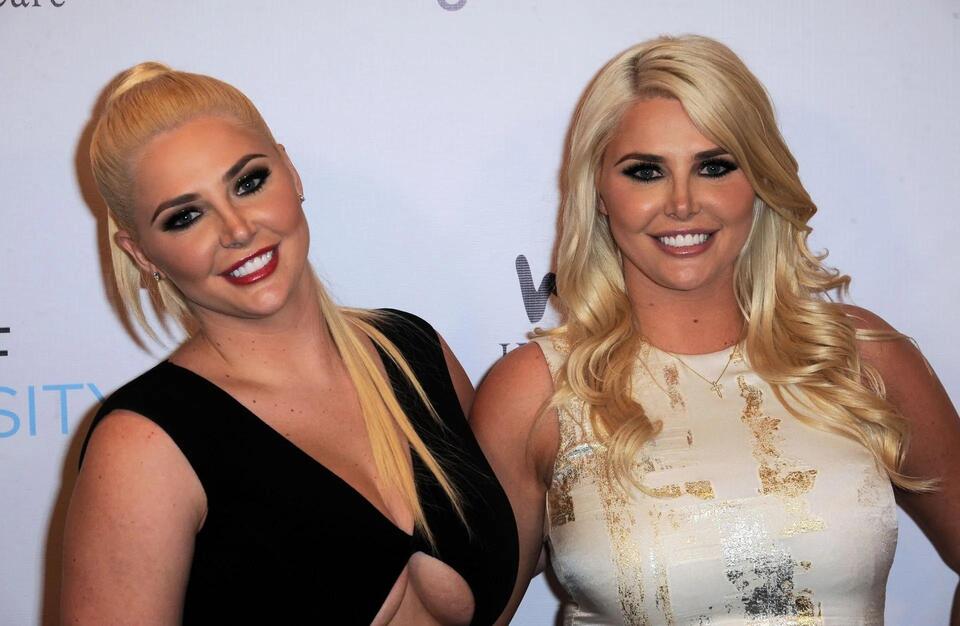 What Are The Playboy Shannon Twins Doing Now What We Know As Karissa 