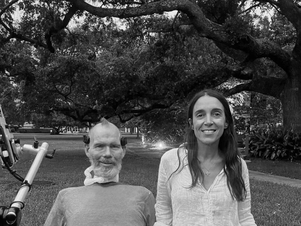 Told He Had 3 Years to Live, Former NFL Player Living with ALS Types