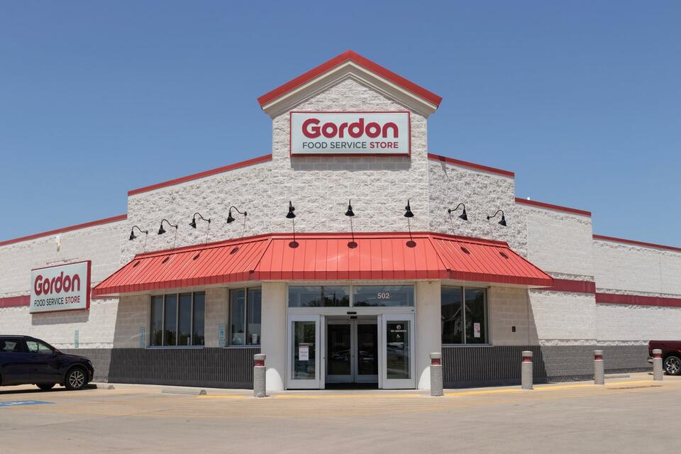 Gordon Food Service Store Turns to AI for Forecasting, Replenishment at ...
