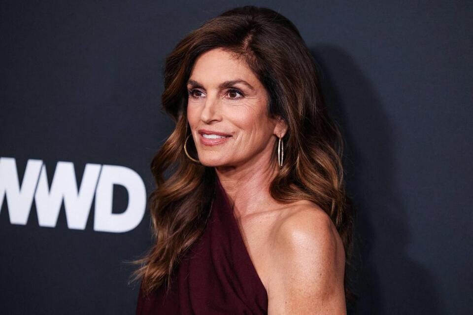 cindy-crawford-s-daughter-and-richard-gere-s-son-recreate-their-parents