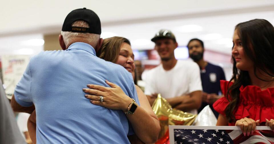 Vietnam veterans finally receive a soldier's proper welcome