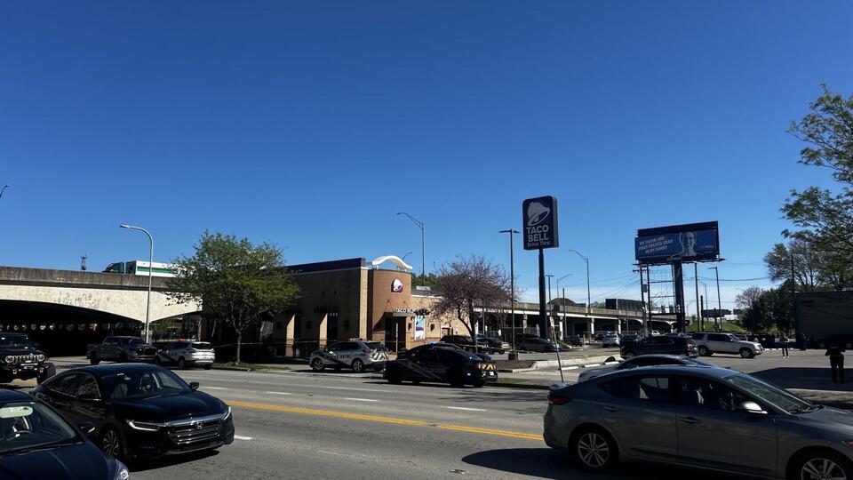 Homicide suspect fatally shot by Louisville police near downtown Taco ...