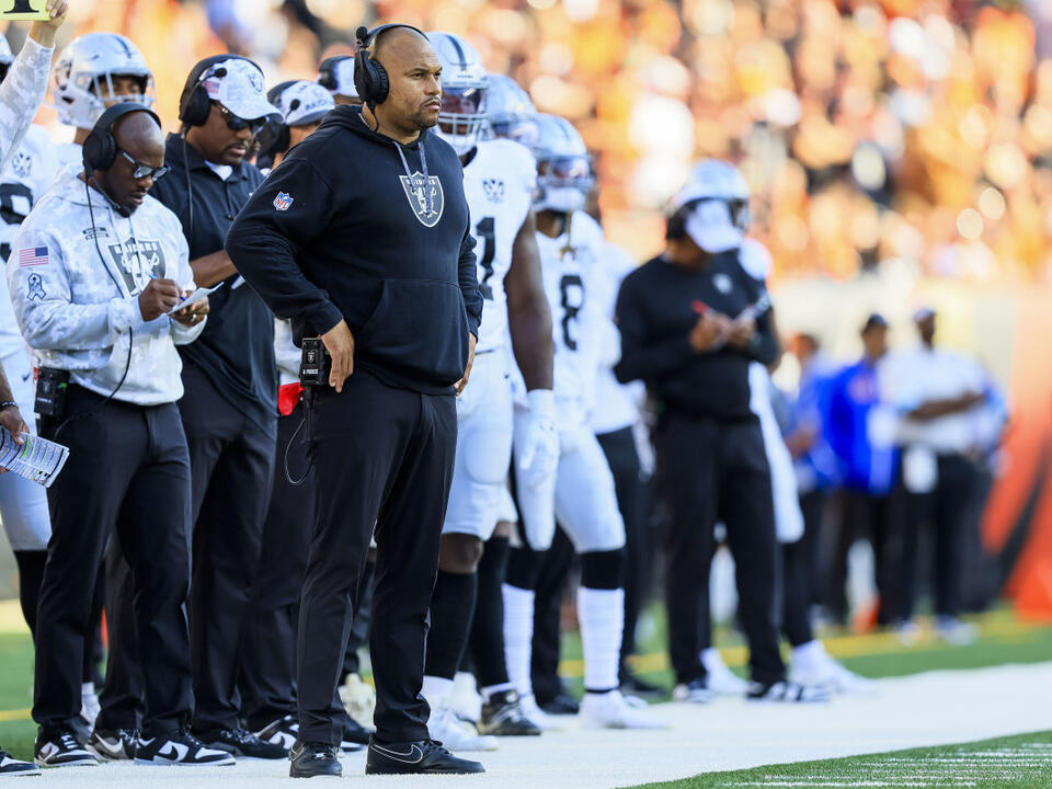 Las Vegas Raiders make a roster move during the bye week that could ...