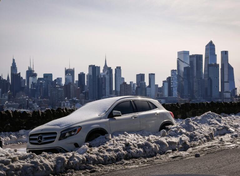 US East Coast braces for another massive snowstorm - NewsBreak
