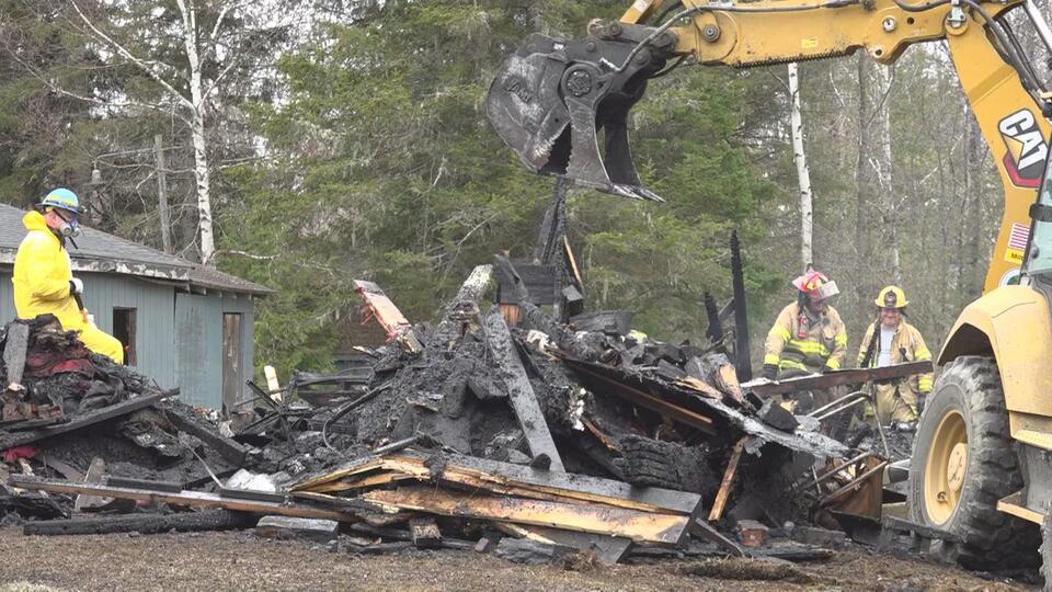 Mapleton Fire Results in Total Loss - NewsBreak